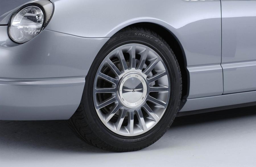  Ford Thunderbird Supercharged Concept 2003 года  (фото 20 из 28)
